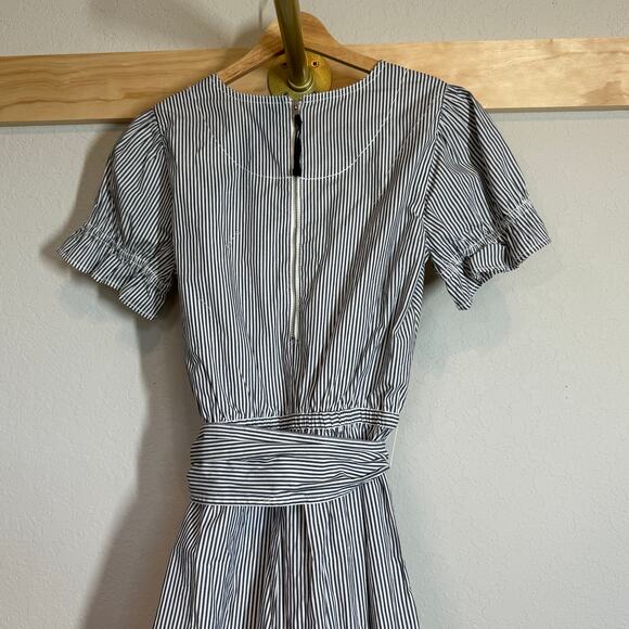 J. Crew Women's Blue Pinstripe Short Sleeve Tie Waist Jumpsuit Size 0 NEW - Picture 8 of 8